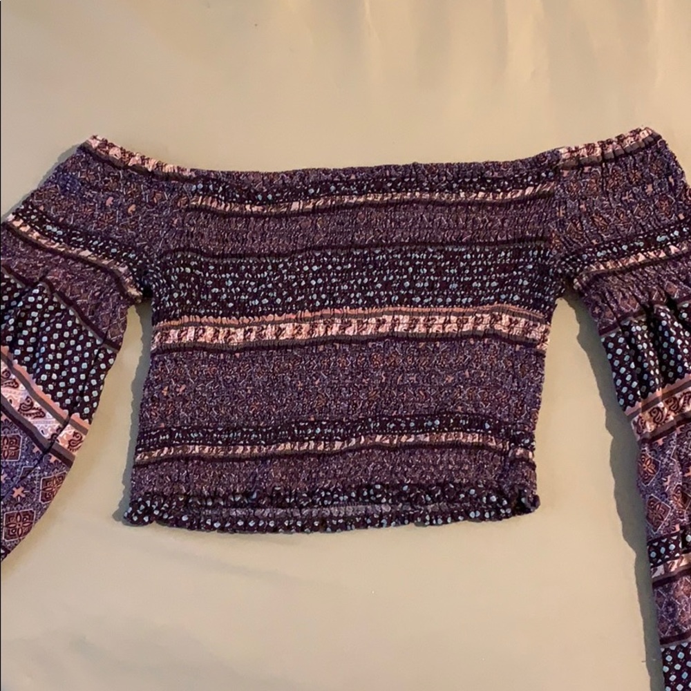 Off the shoulder long sleeve crop top